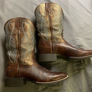 Ariat western boot- women’s